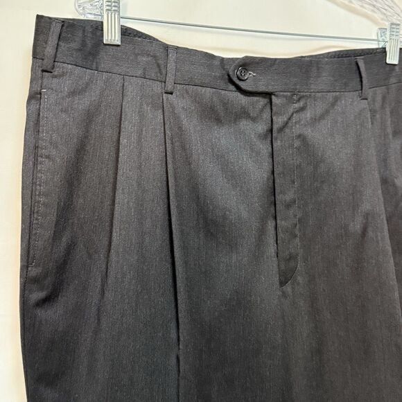 Jos A Bank Black 100% Wool Dress Pants Pleated Front Cuffed Hems Mens 41x29 Reg - Picture 7 of 16
